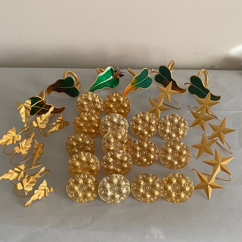 Vintage Pier 1 Gold tone napkin rings set medallion stars leaves